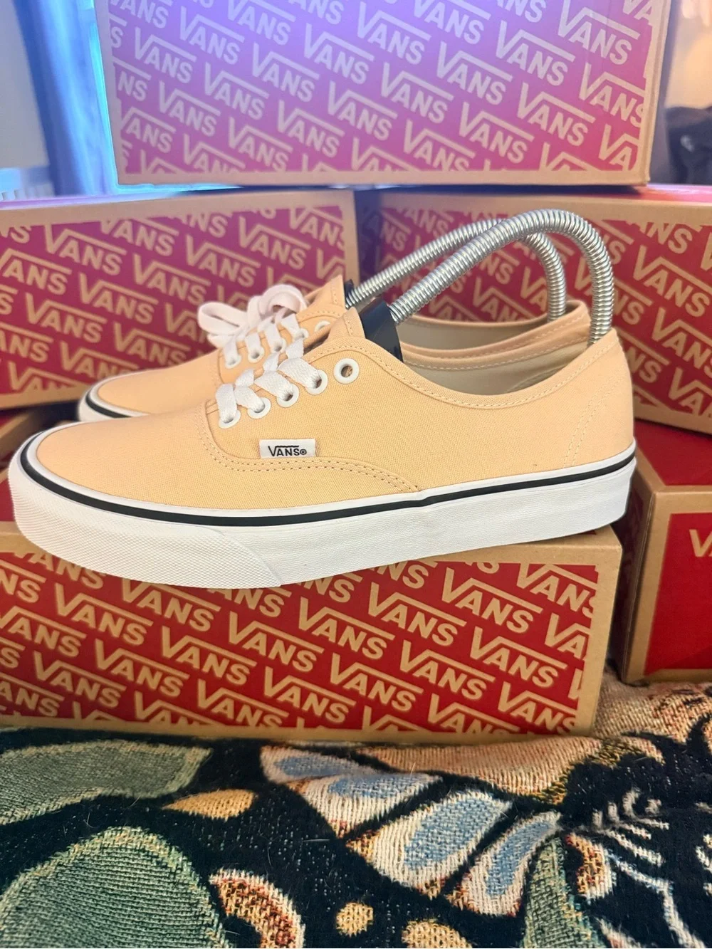 BRAND NEW Vans Honey Peach Authentic sneaker Mens 8/Womens 9.5